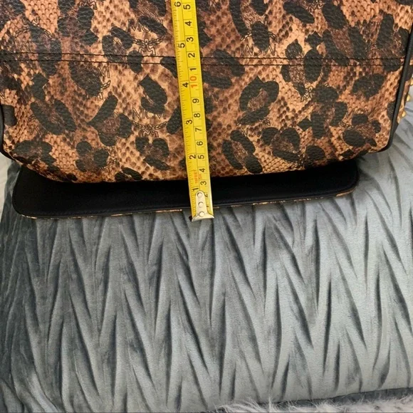 NWOT MCM limited Leopard 2 Way - Picture 16 of 16